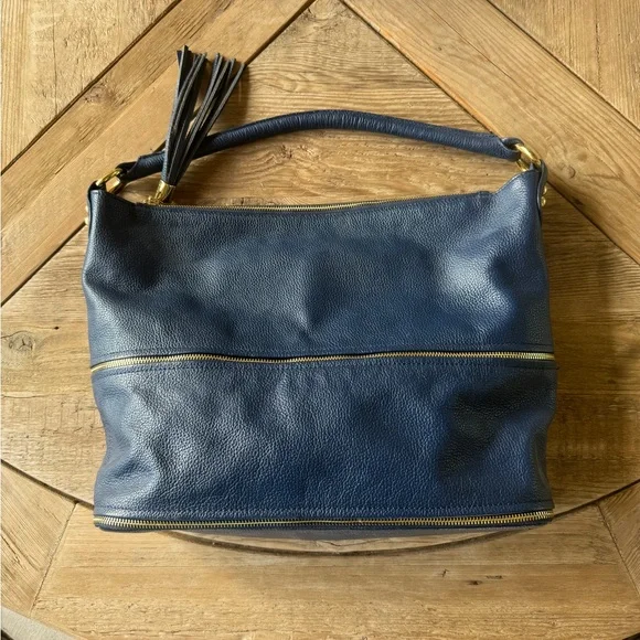 Onna Ehrlich Dark Navy Leather Shoulder Bag - Picture 2 of 16